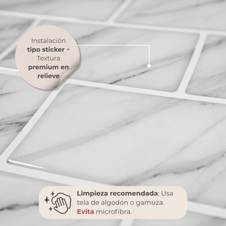 Detalle del acabado del azulejo autoadhesivo instalación tipo sticker estilo ladrillo Mármol Carrara.